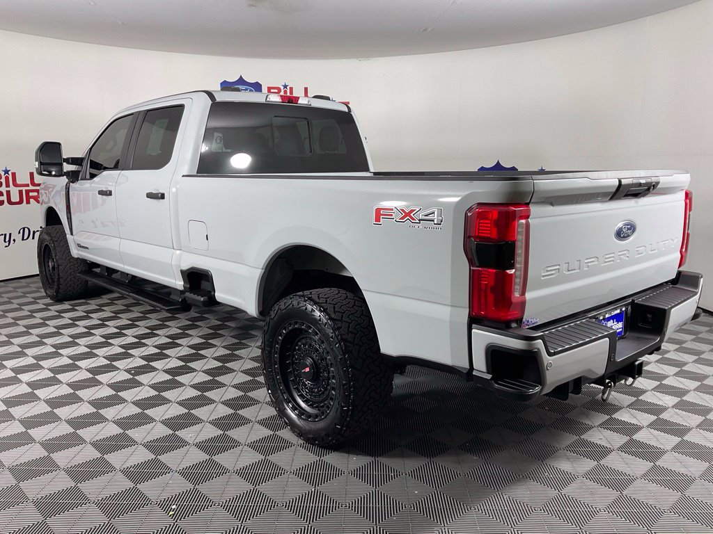 Certified 2025 Ford F250 XL w/ STX Appearance Package AWD/4WD image 6