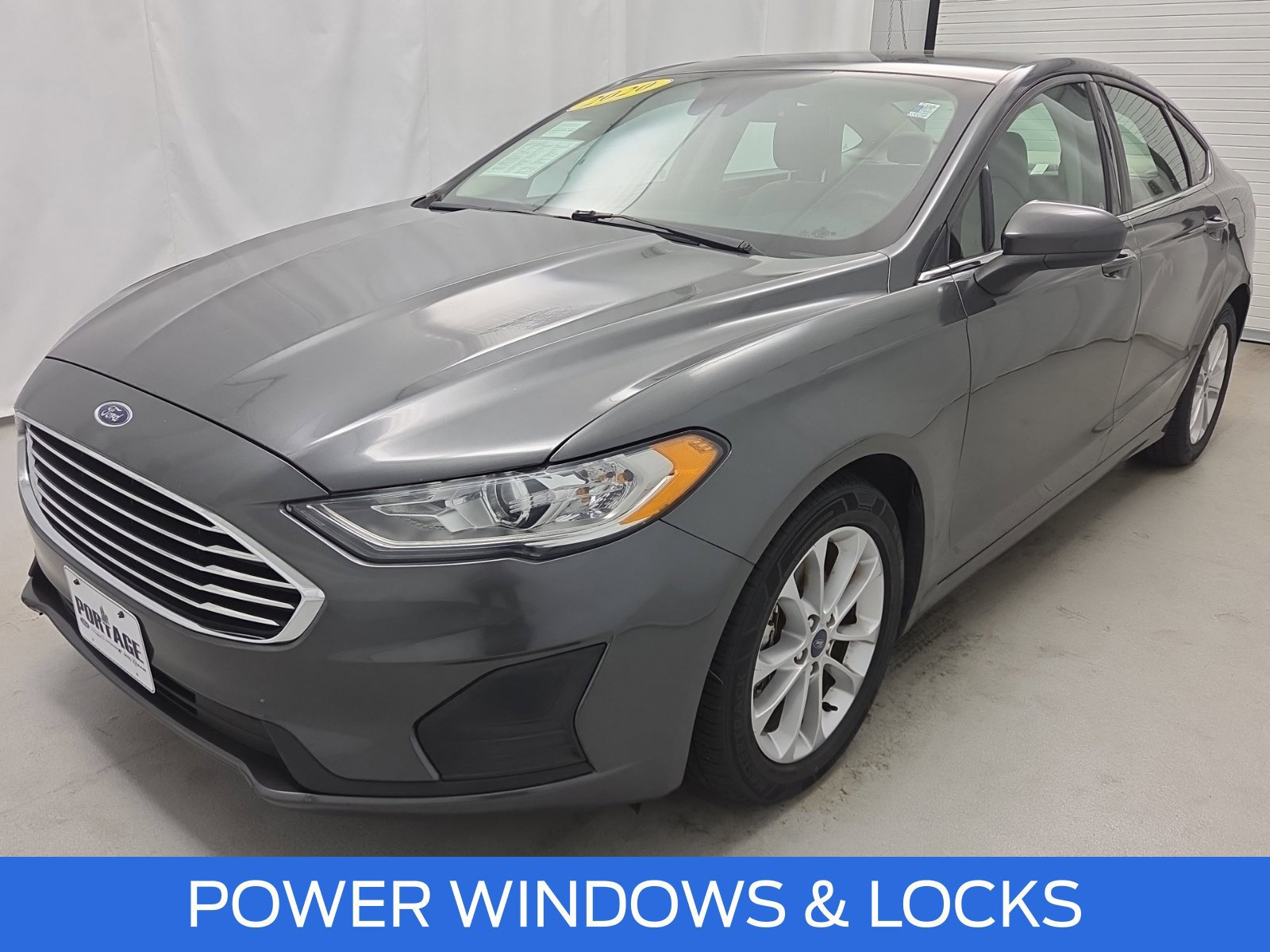Certified 2020 Ford Fusion SE FWD image 3