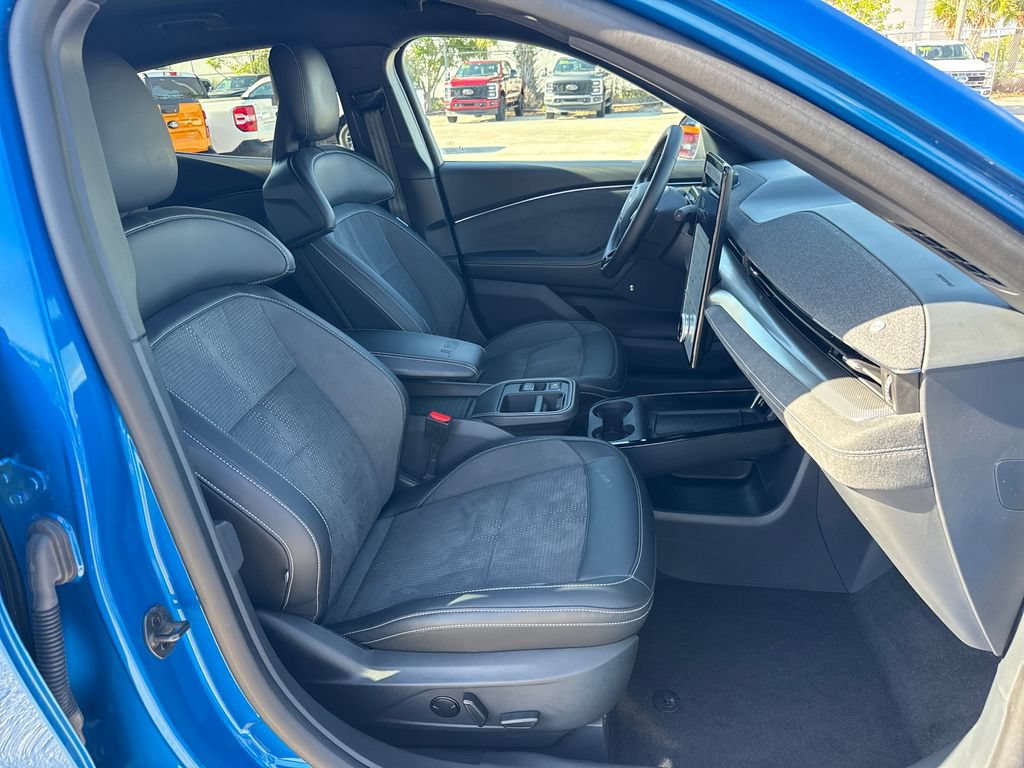 Certified 2025 Ford Mustang Mach-E GT AWD/4WD image 27