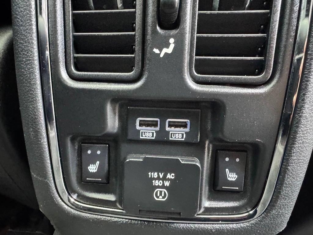 Used 2017 Jeep Grand Cherokee Overland w/ Jeep Active Safety Group AWD/4WD image 20
