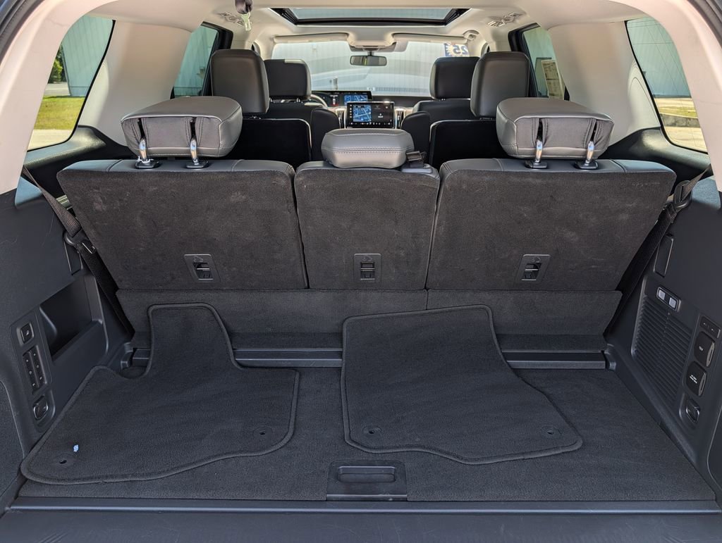 Certified 2025 Ford Expedition Active RWD image 33