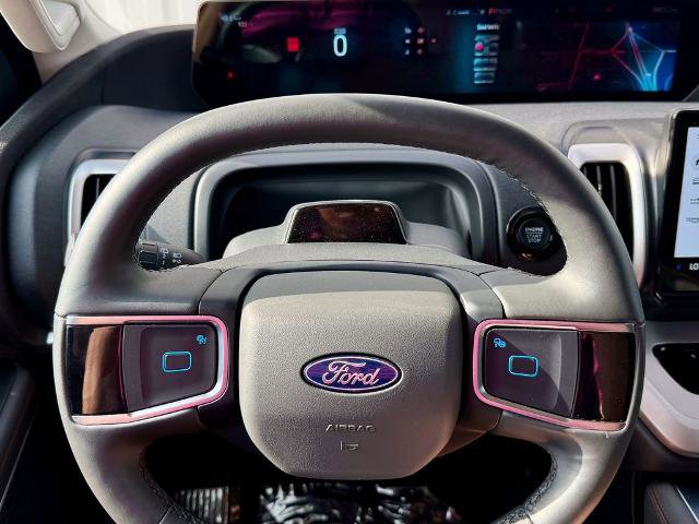 Certified 2025 Ford Expedition Active AWD/4WD image 29