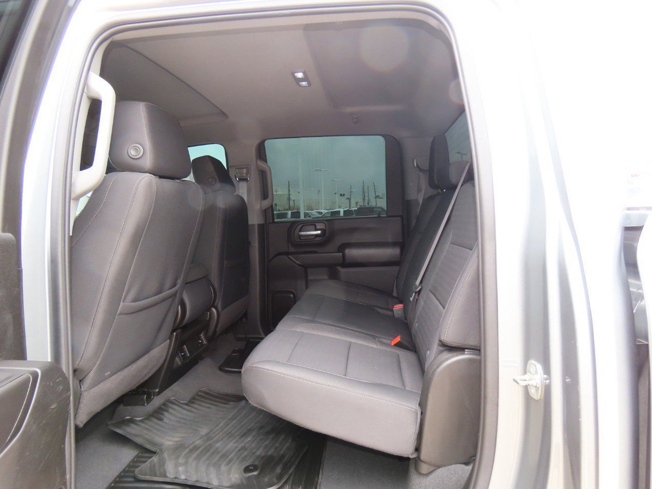 Used 2024 Chevrolet Silverado 2500 Custom w/ Custom Value Package image 18