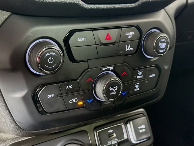 Used 2022 Jeep Renegade Latitude w/ Convenience Group image 16