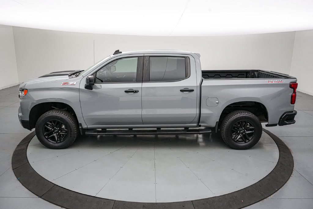 Used 2024 Chevrolet Silverado 1500 LT Trail Boss w/ Convenience Package II AWD/4WD image 7