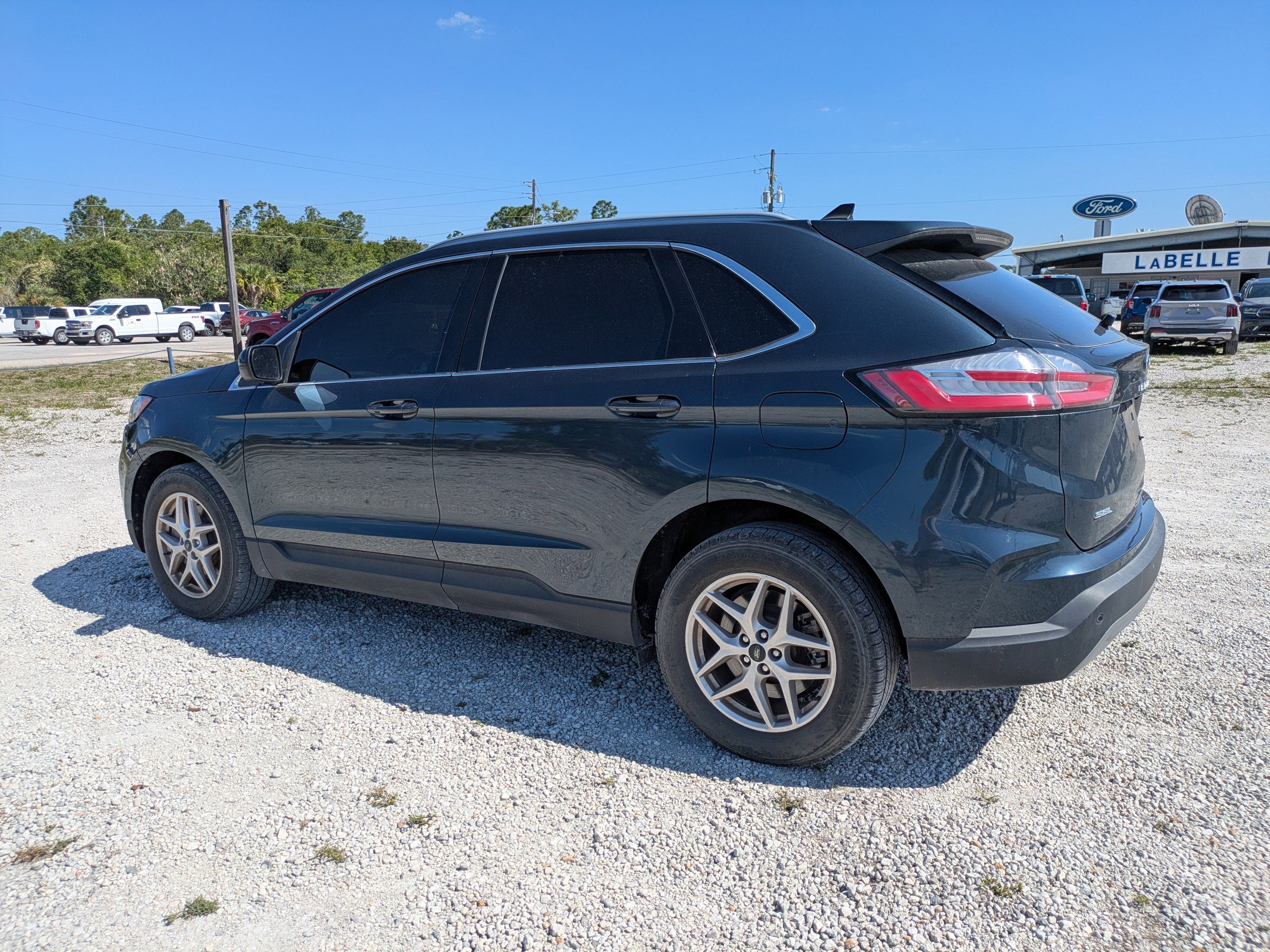 Certified 2023 Ford Edge SEL w/ Convenience Package AWD/4WD image 6