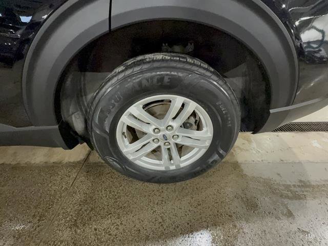 Certified 2023 Ford Explorer XLT w/ Equipment Group 202A image 28