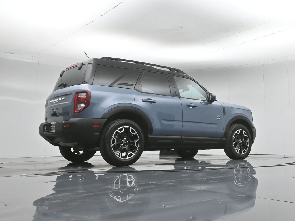 Certified 2025 Ford Bronco Sport Outer Banks w/ Outer Banks Tech Package+ AWD/4WD image 51