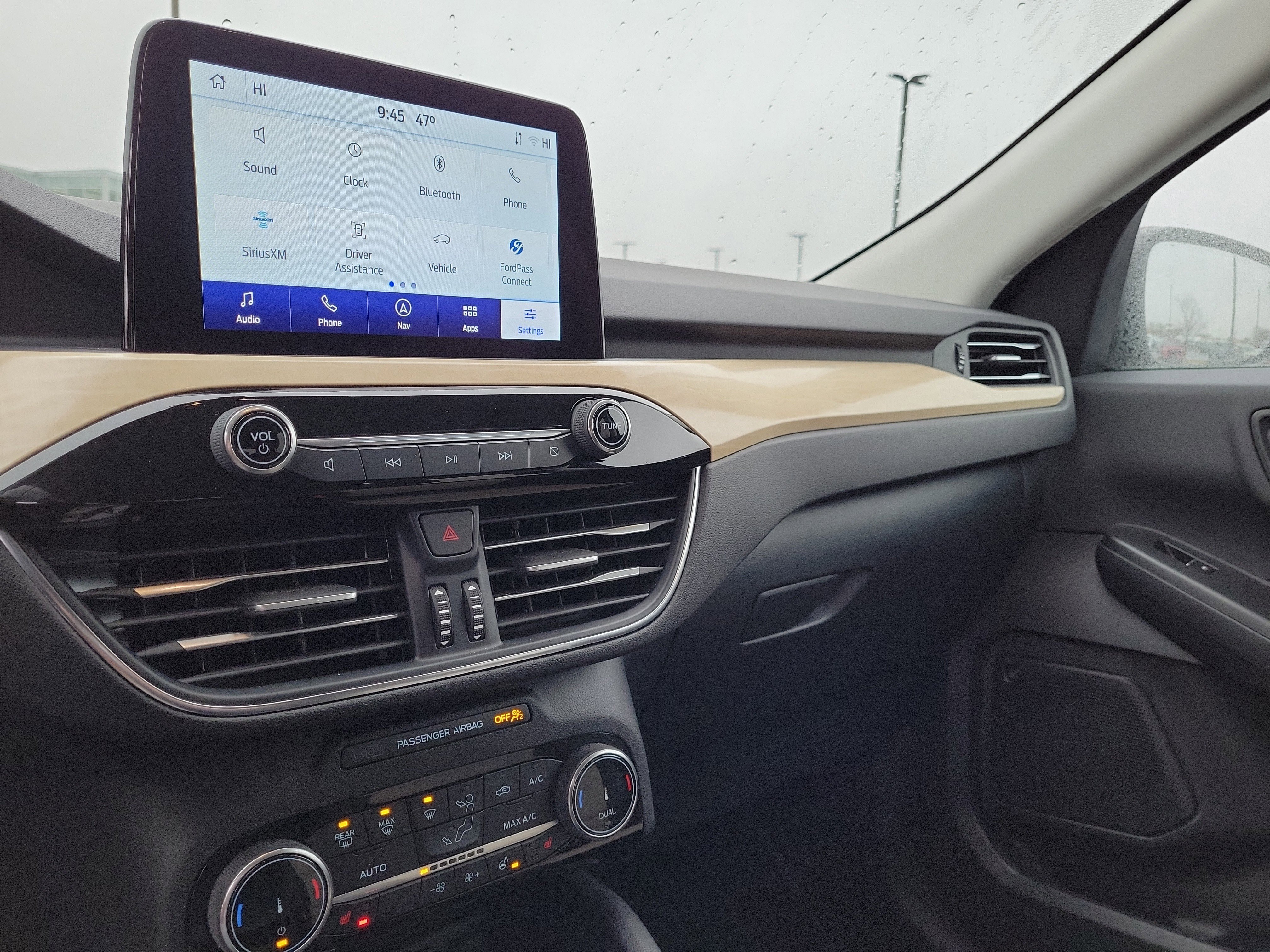 Certified 2022 Ford Escape Titanium w/ Titanium Elite Package image 24