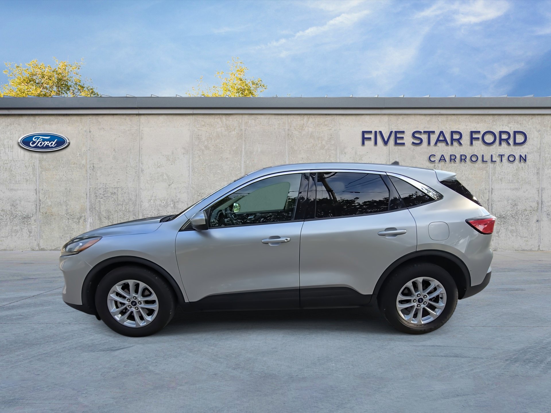 Certified 2020 Ford Escape SE image 5