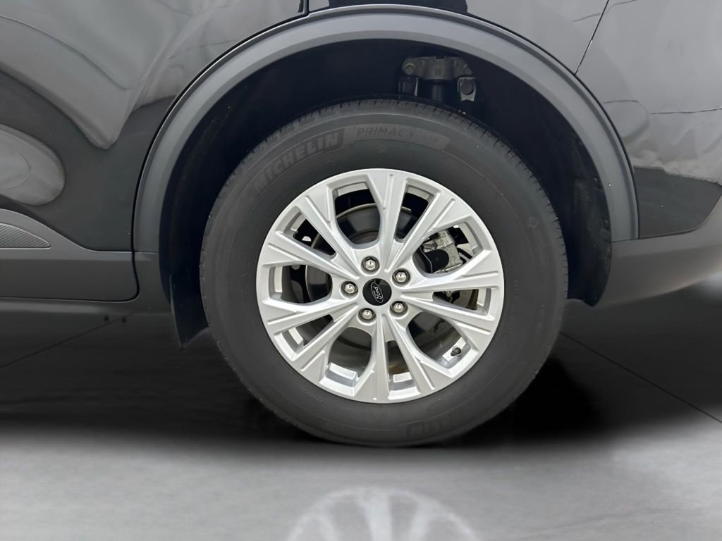 Certified 2024 Ford Escape Active w/ Cold Weather Package FWD image 13