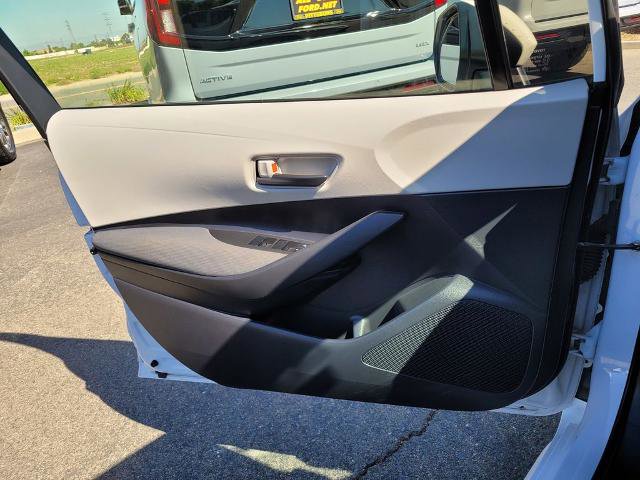Used 2022 Toyota Corolla LE FWD image 27