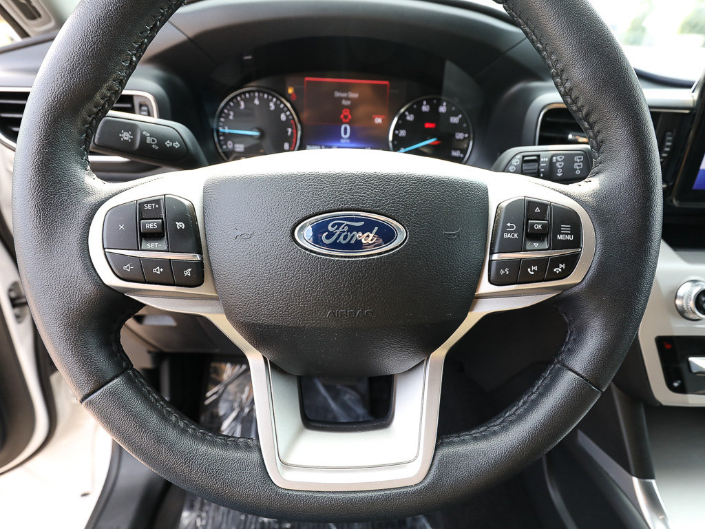 Certified 2024 Ford Explorer XLT w/ Equipment Group 202A AWD/4WD image 15