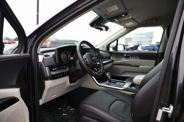 Used 2024 Kia Carnival LX image 20