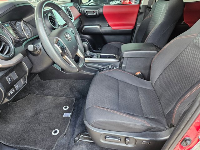 Used 2021 Toyota Tacoma SR5 RWD image 15