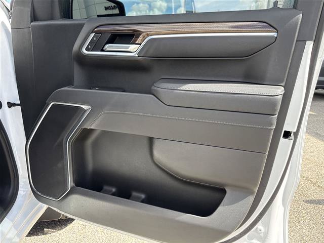 Used 2025 Chevrolet Silverado 1500 RST AWD/4WD image 21