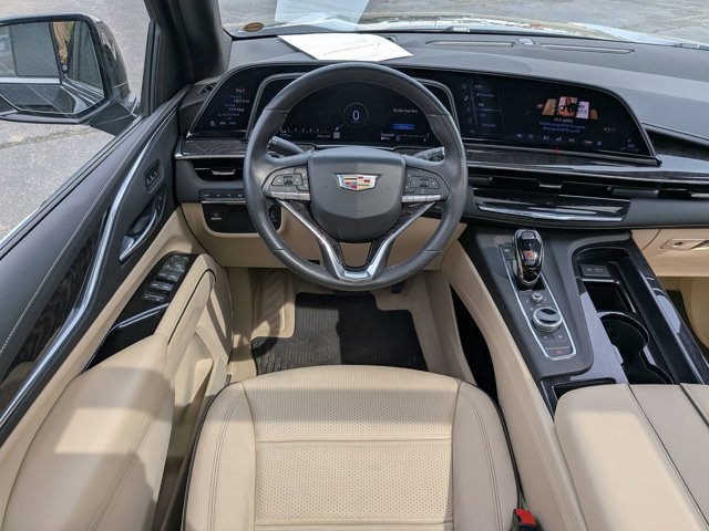 Used 2023 Cadillac Escalade ESV Premium Luxury image 30