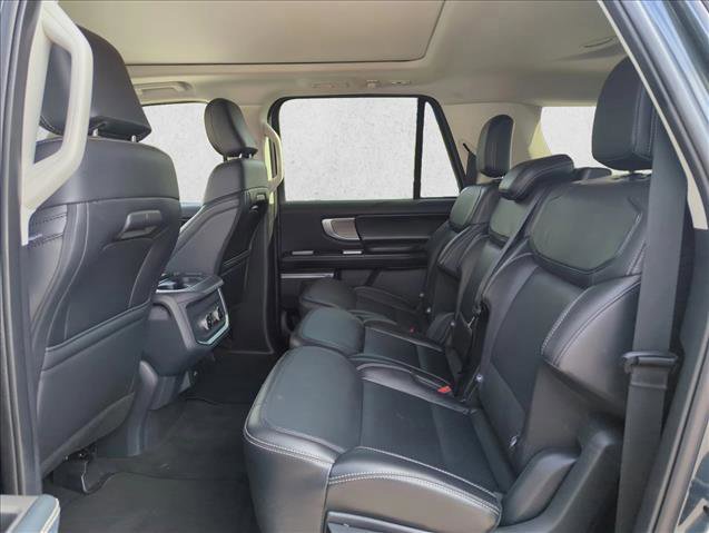 Certified 2025 Ford Expedition Max Platinum image 20