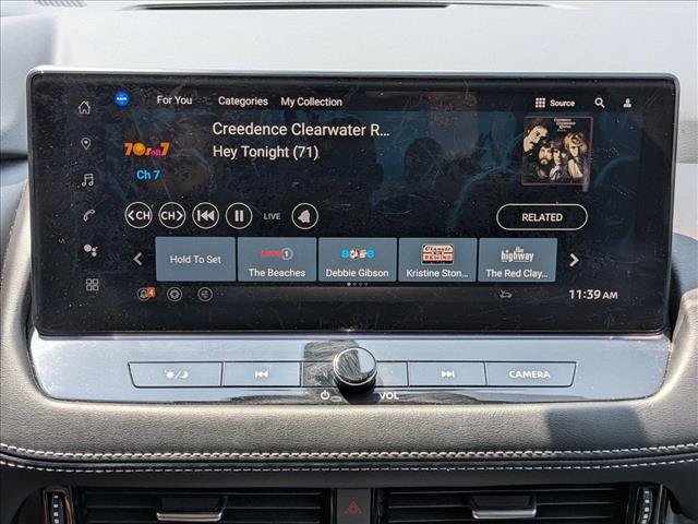 Used 2024 Nissan Rogue Platinum w/ Platinum Premium Package FWD image 13