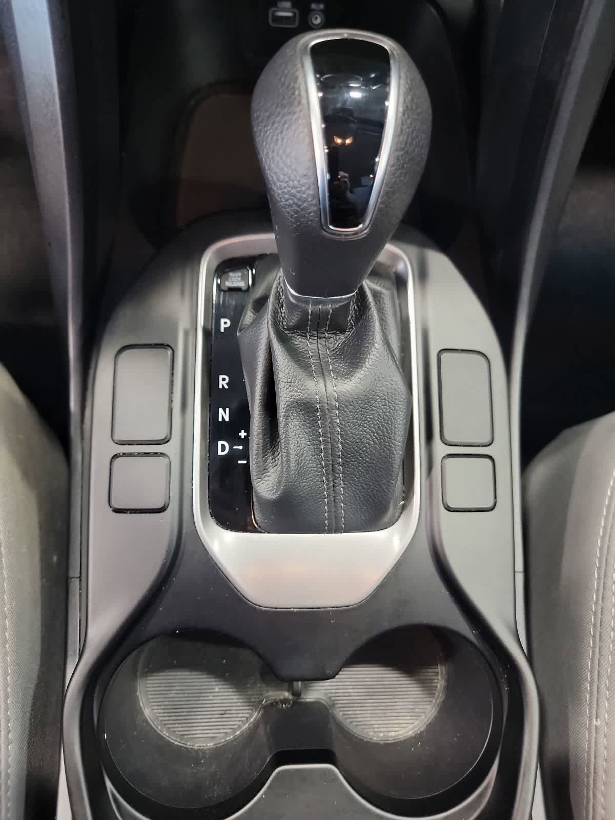 Used 2018 Hyundai Santa Fe SE w/ Cargo Package AWD/4WD image 15