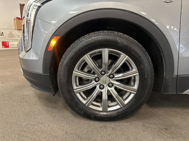 Used 2023 Cadillac XT4 Premium Luxury image 16