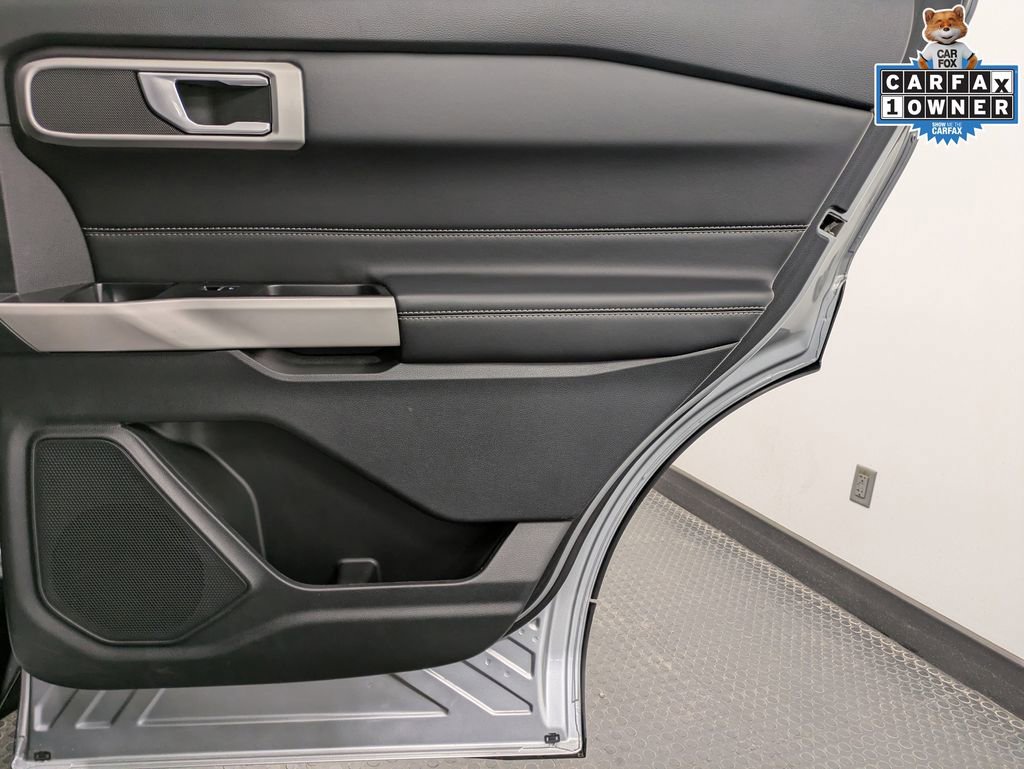 Certified 2022 Ford Explorer XLT w/ Equipment Group 202A image 27