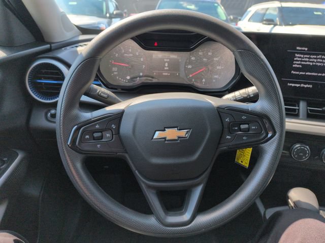 Used 2024 Chevrolet Trax LS w/ Driver Confidence Package FWD image 31