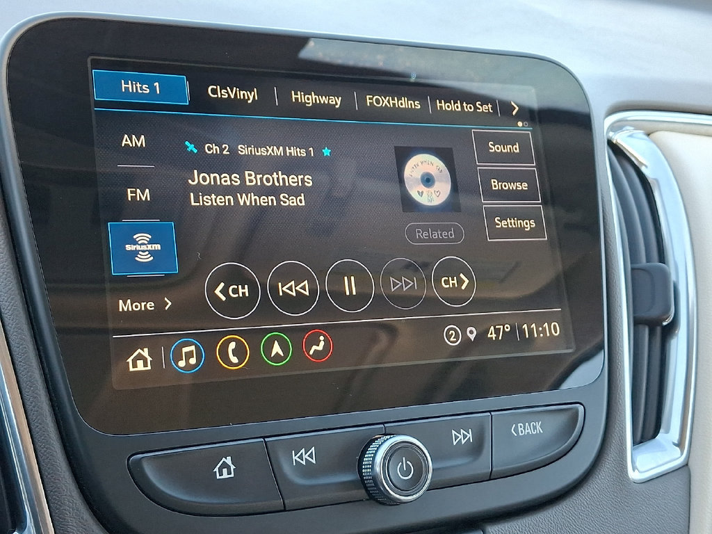 Used 2021 Chevrolet Malibu Premier FWD image 19