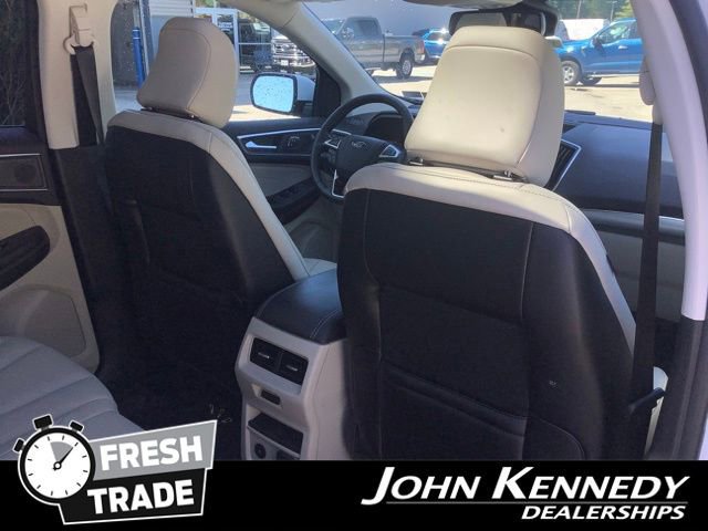 Certified 2022 Ford Edge Titanium w/ Equipment Group 301A AWD/4WD image 29