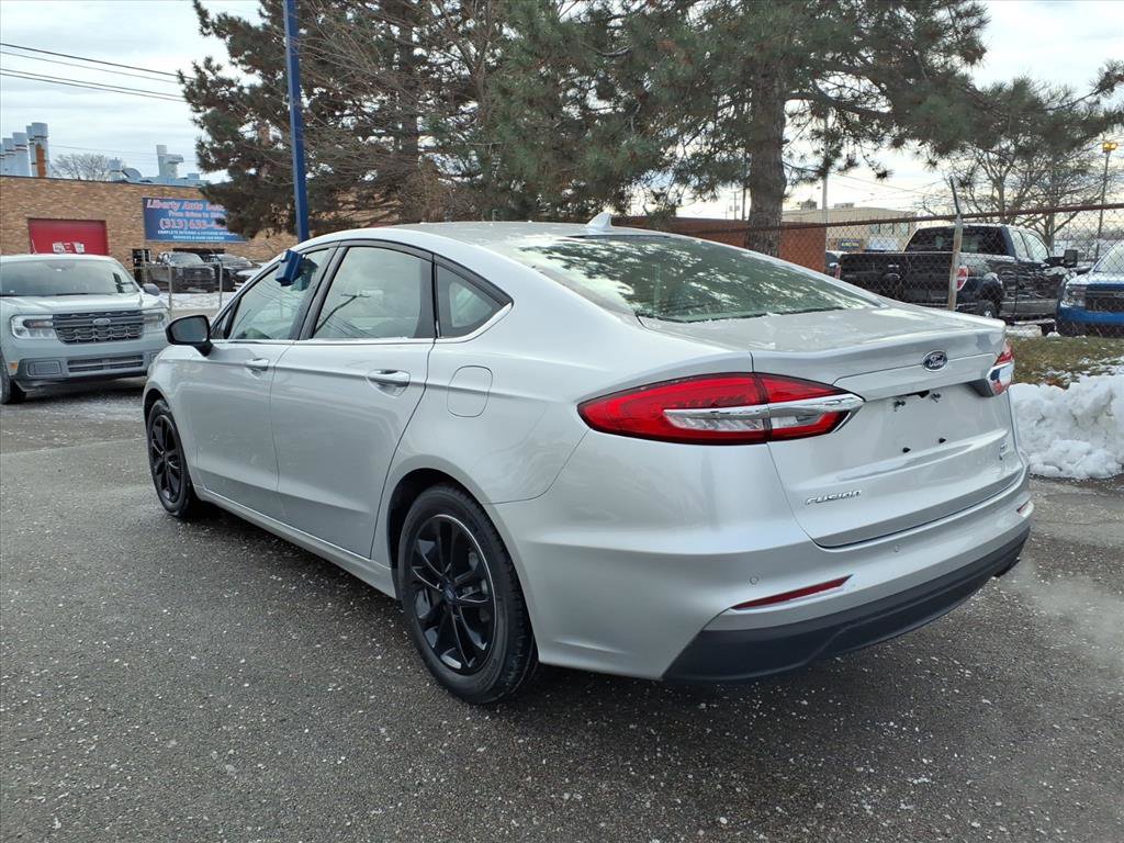 Certified 2019 Ford Fusion SE image 9