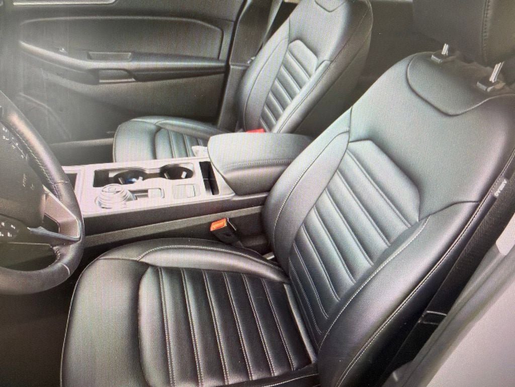 Certified 2023 Ford Edge SEL w/ Convenience Package AWD/4WD image 6