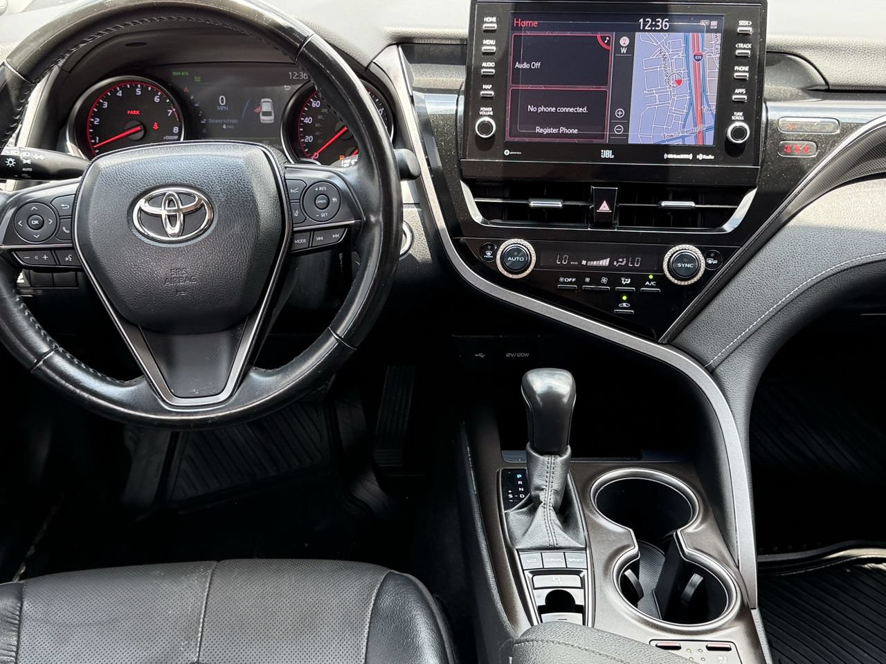 Used 2023 Toyota Camry XSE w/ Navigation Package FWD image 11