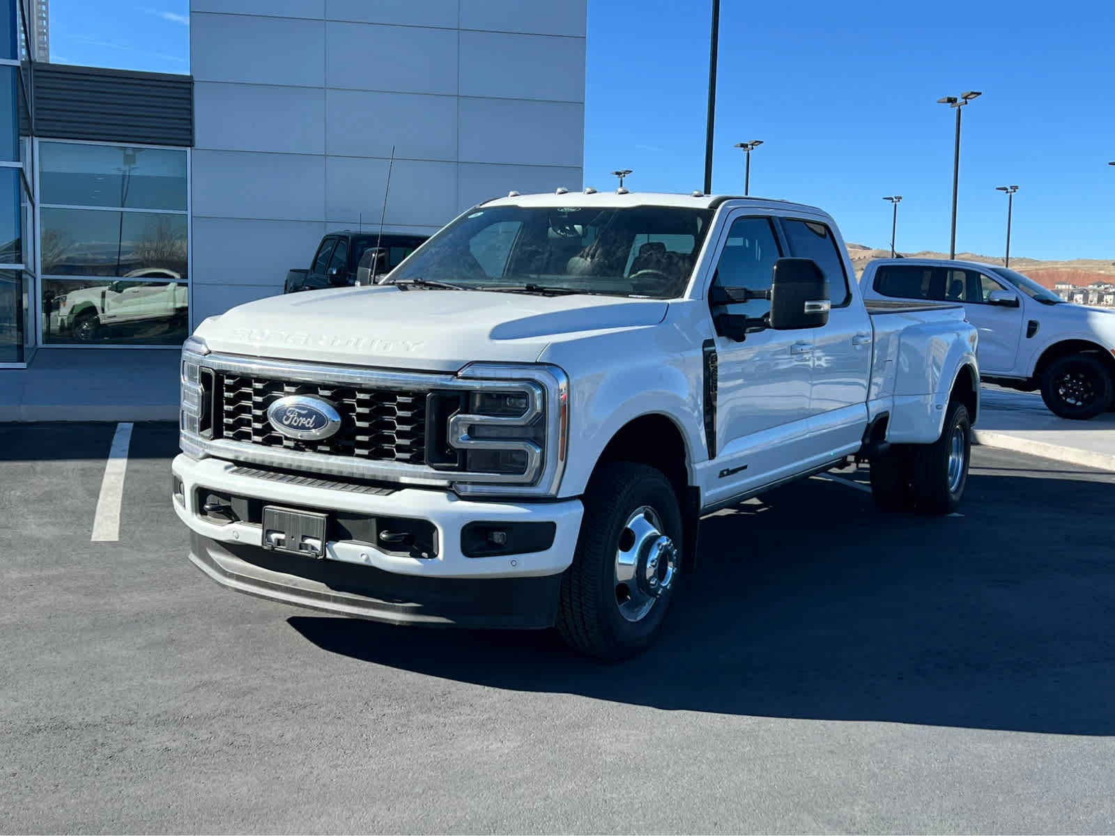 Certified 2026 Ford F350 Platinum AWD/4WD image 2