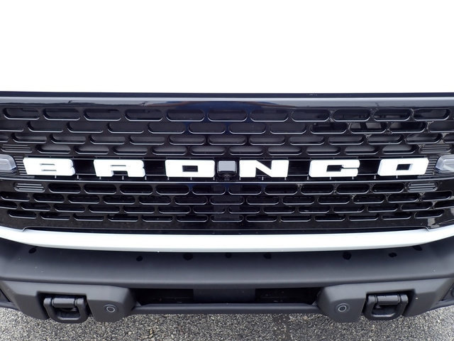 Certified 2023 Ford Bronco Wildtrak AWD/4WD image 12