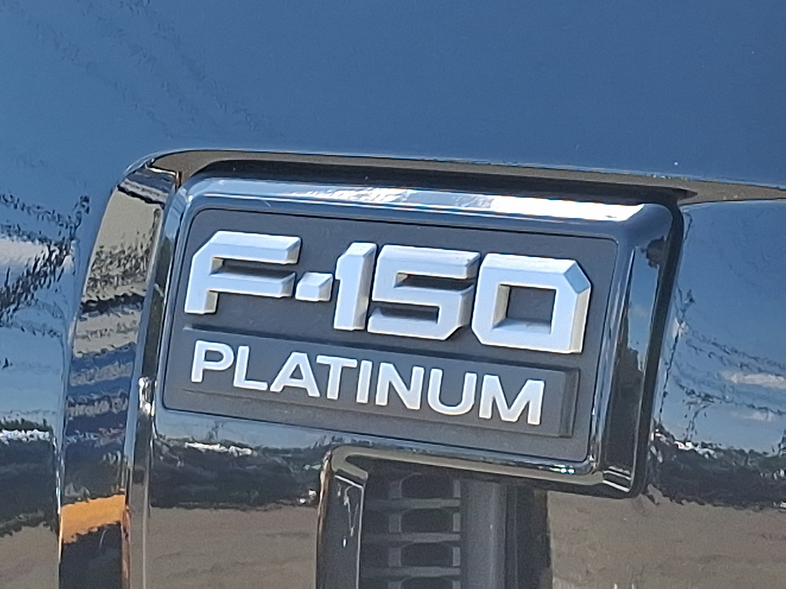 Certified 2025 Ford F150 Platinum w/ Equipment Group 702A High AWD/4WD image 32