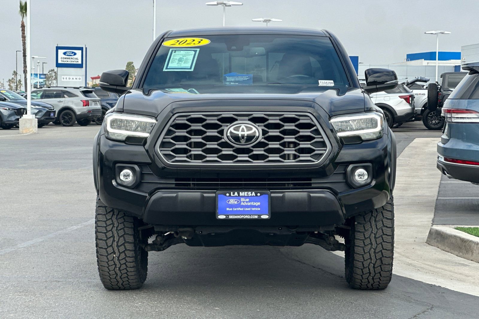 Used 2023 Toyota Tacoma TRD Off-Road AWD/4WD image 8