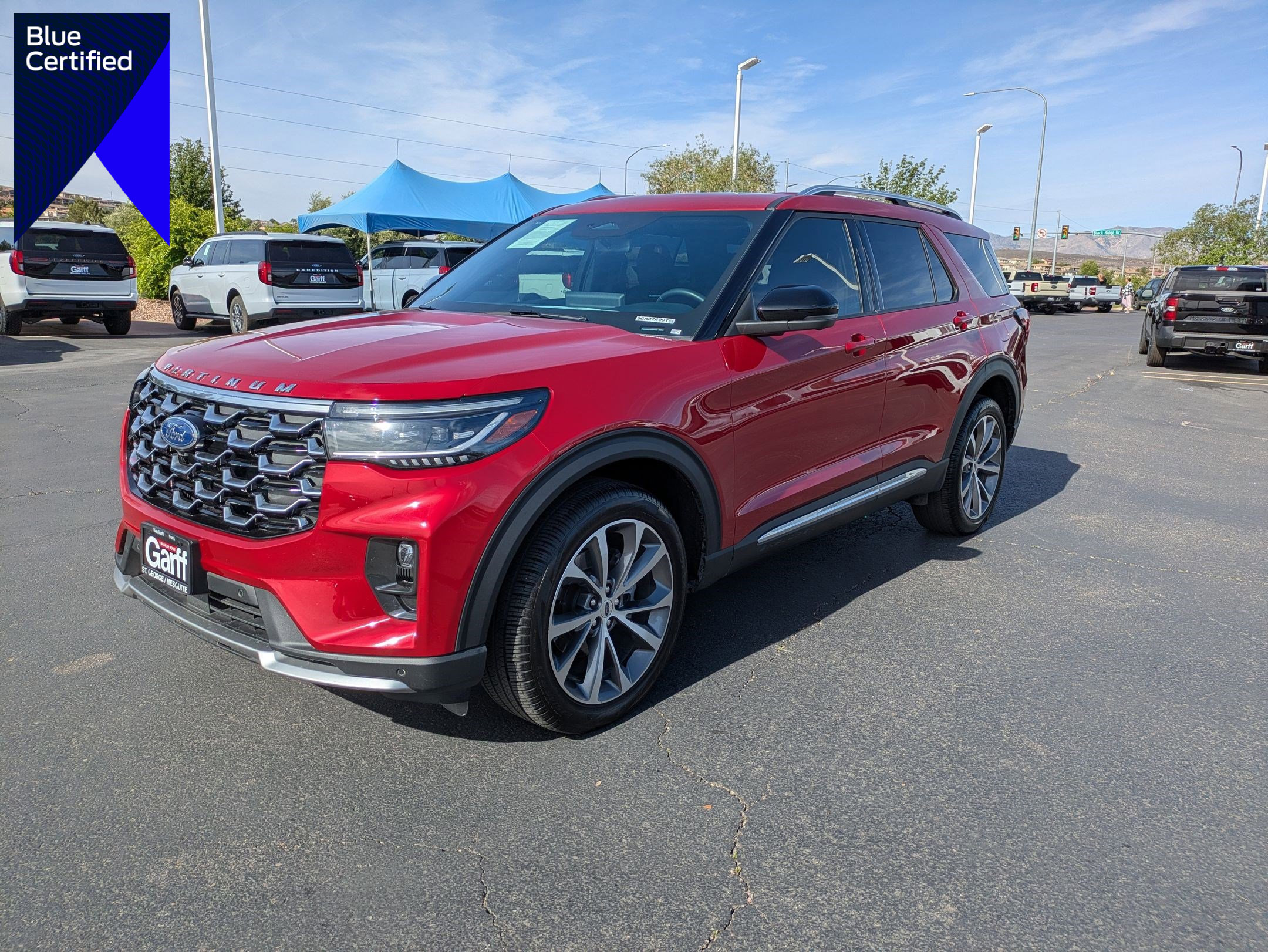 Certified 2025 Ford Explorer Platinum w/ Ultimate Package AWD/4WD image 1