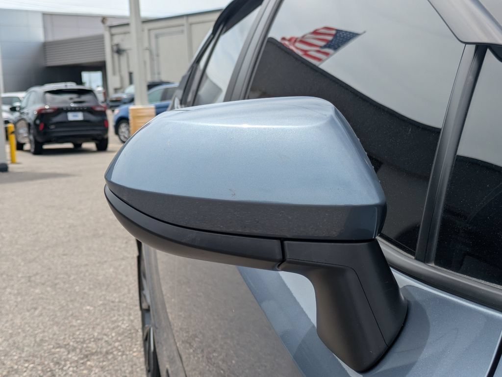 Used 2025 Toyota Corolla LE FWD image 12
