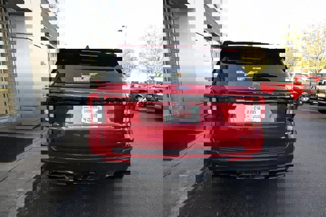 Certified 2025 Ford Explorer ST-Line w/ Premium Package image 3