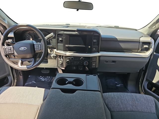 Certified 2025 Ford F250 XLT w/ FX4 Off-Road Package AWD/4WD image 9