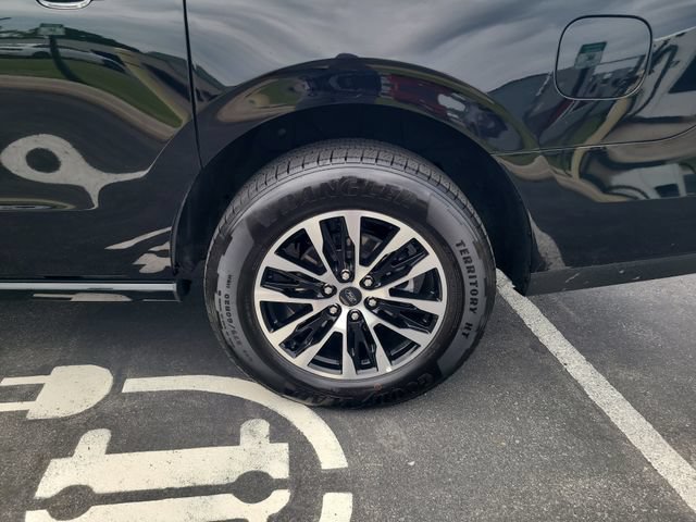 Certified 2025 Ford Expedition Max Platinum AWD/4WD image 9