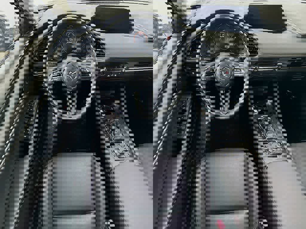 Used 2021 MAZDA MAZDA3 s image 13