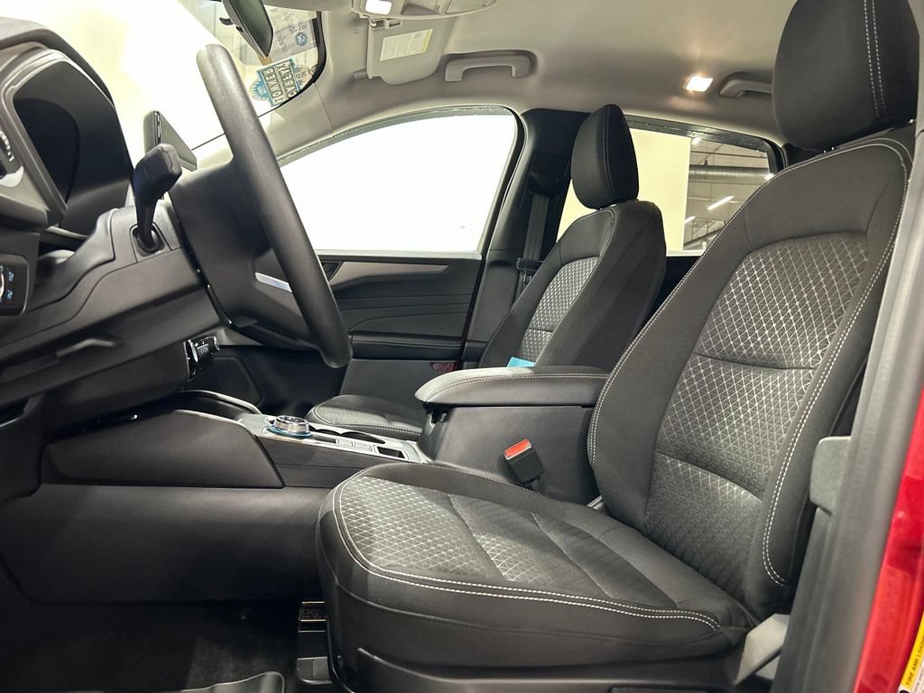 Certified 2025 Ford Escape Active w/ Tech Pack #1 AWD/4WD image 11