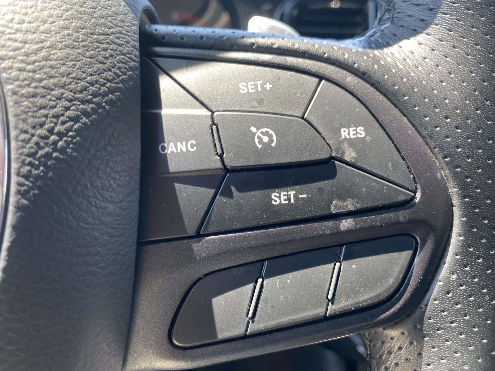 Used 2025 Dodge Durango GT AWD/4WD image 21