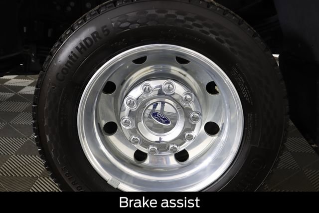 Certified 2025 Ford F450 Platinum w/ FX4 Off-Road Package image 29