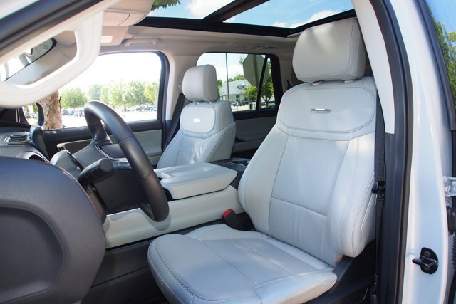 Certified 2025 Ford Expedition Platinum w/ Driver's Package AWD/4WD image 21