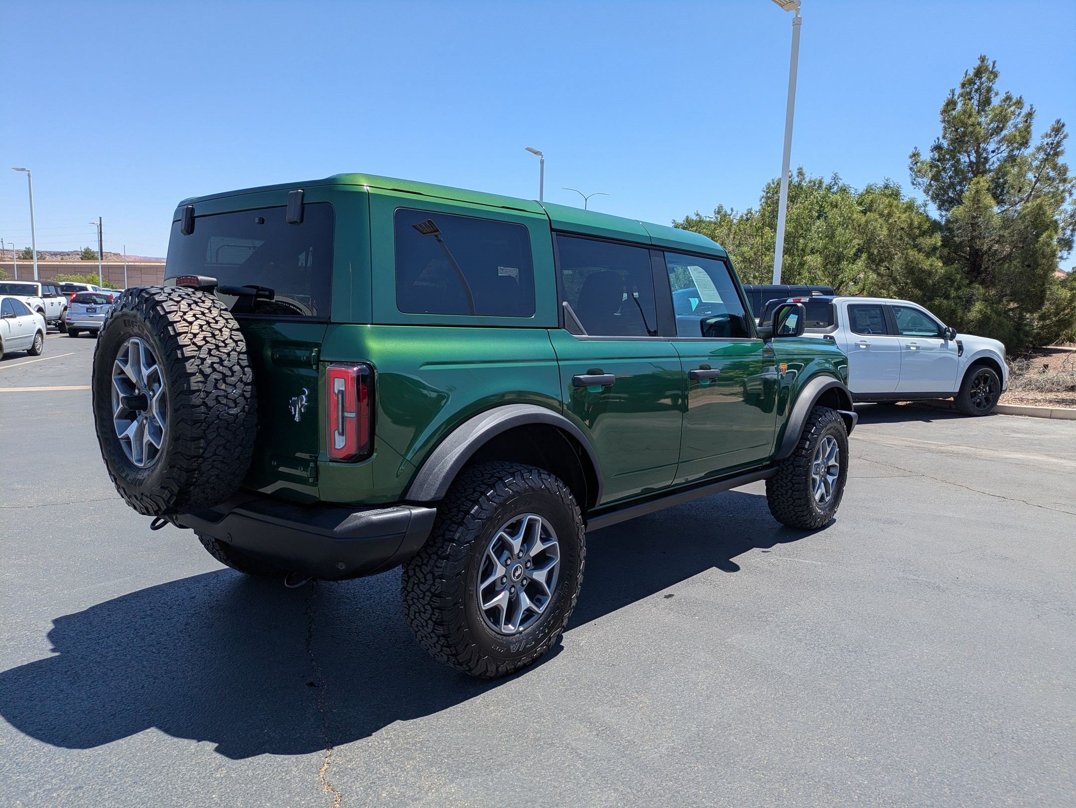 Certified 2025 Ford Bronco Badlands AWD/4WD image 4