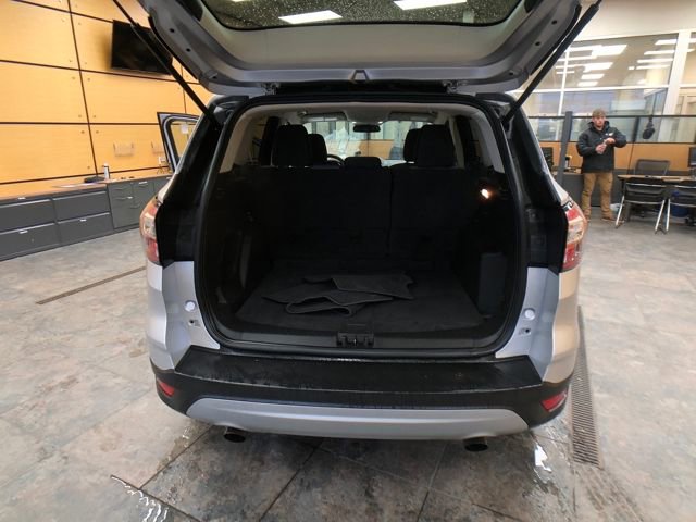Certified 2018 Ford Escape SE w/ SE Sync 3 Package image 21