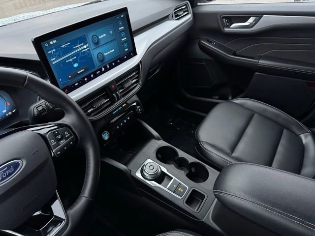 Certified 2025 Ford Escape Platinum image 20