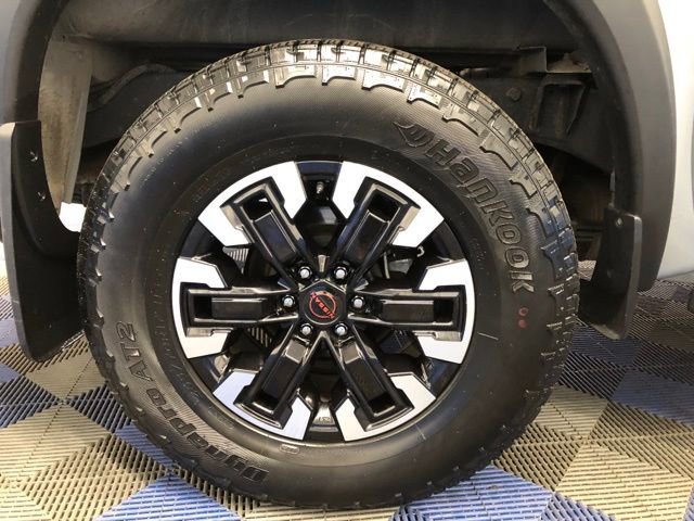 Used 2024 Nissan Frontier PRO-4X w/ Pro Convenience Package image 11